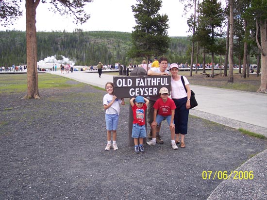 2006 family reunion in Yellowstone National Park